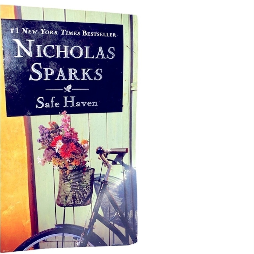 Nicholas Sparks book Safe Haven